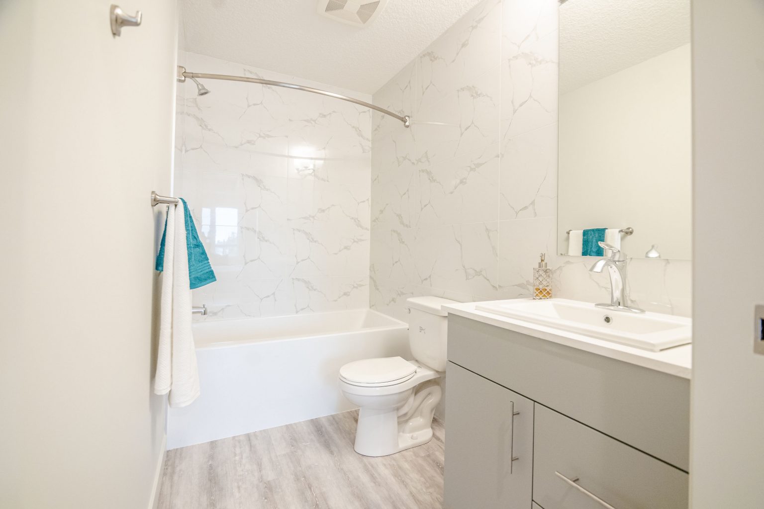 Louvre at Century Park Suite Features Apartments for Rent Edmonton