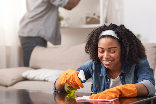 couples cleans their apartment